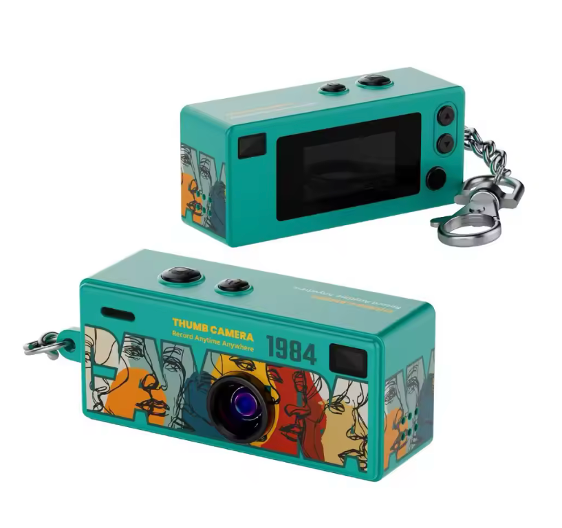 Mini Retro CCD Keychain Camera (1080P HD & Selfie Flip Lens)